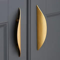 2 Pcs Furniture Knobs and Handles, Gold Furniture Handle, Gold Furniture Handle in Zinc Alloy, Hole Spacing, 32 mm