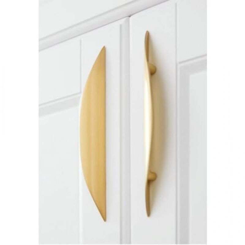 2 Pcs Furniture Knobs and Handles, Gold Furniture Handle, Gold Furniture Handle in Zinc Alloy, Hole Spacing, 32 mm